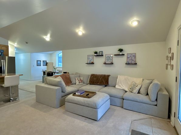 (undisclosed Address)