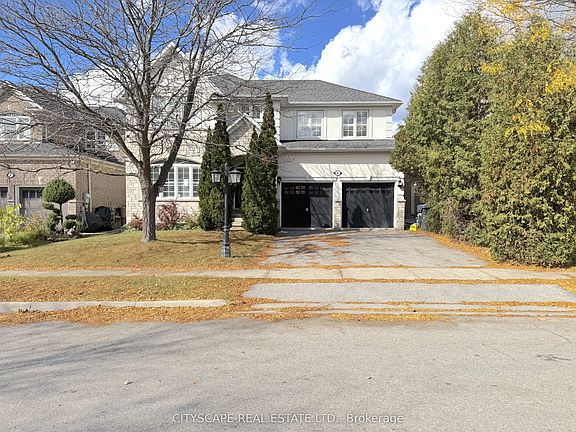 2nd image of 4 Serviceberry Cres