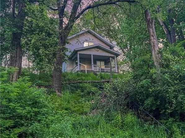 102 N 10th St, Weirton, WV 26062