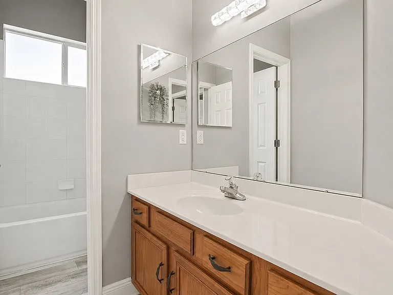 Bath between bedroom #2 & 3