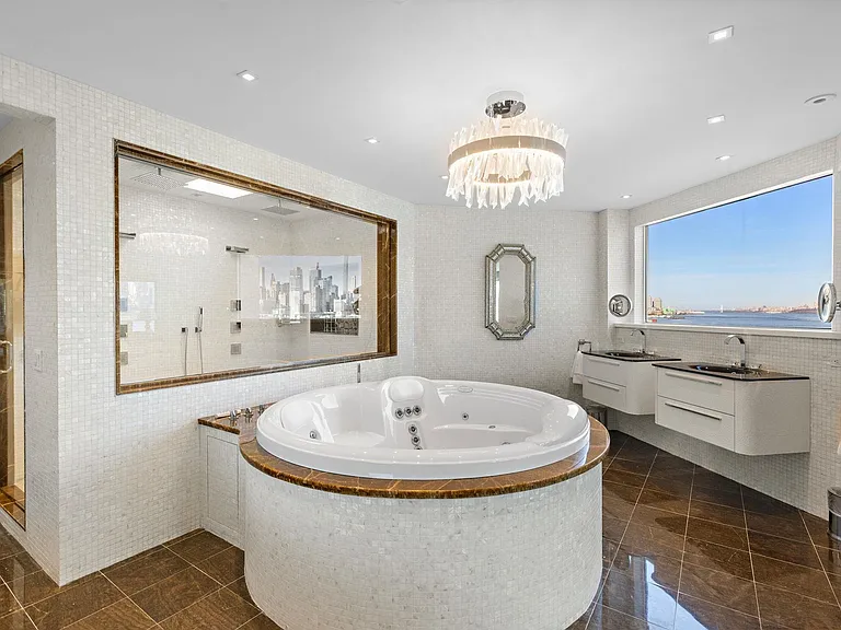 600 Harbor Blvd #1079-81R — Photo 32