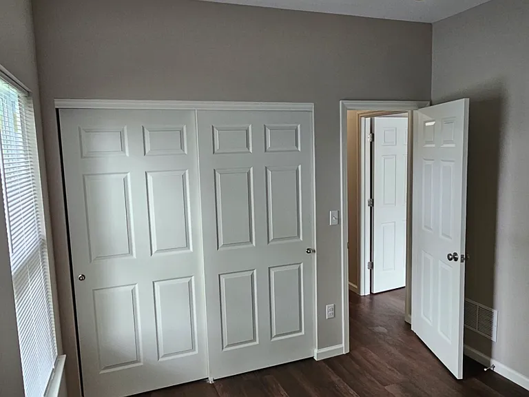 1420 Swallow Ln — Photo 10