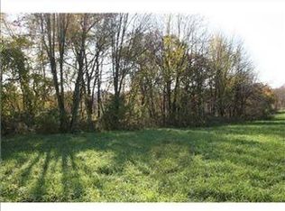 104 Hibernia Dr, Harmony, PA 16037
