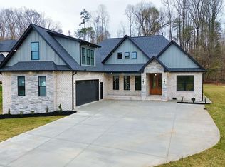 766 E Long Bay Dr, Inman, SC 29349
