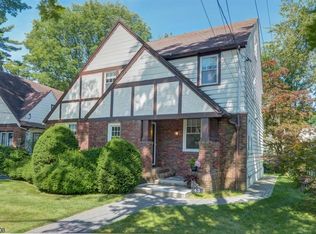43 Burr Rd, Maplewood, NJ 07040