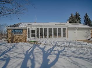 3806 Larson Ave, Rockford, IL 61108