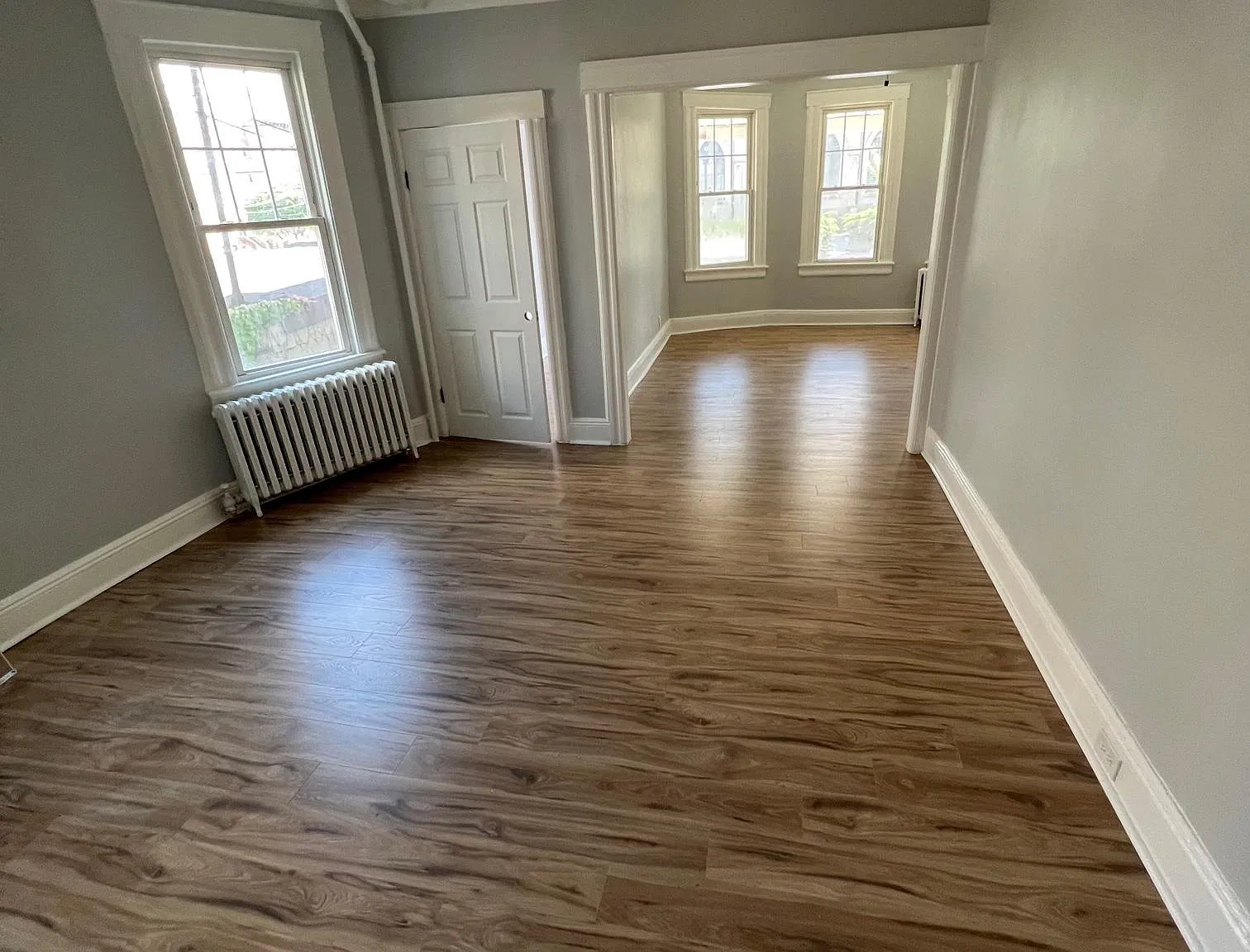 3 bed, 1100 sqft, $2,295 — Photo 3