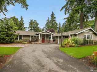 8800 SE 45th St, Mercer Island, WA 98040
