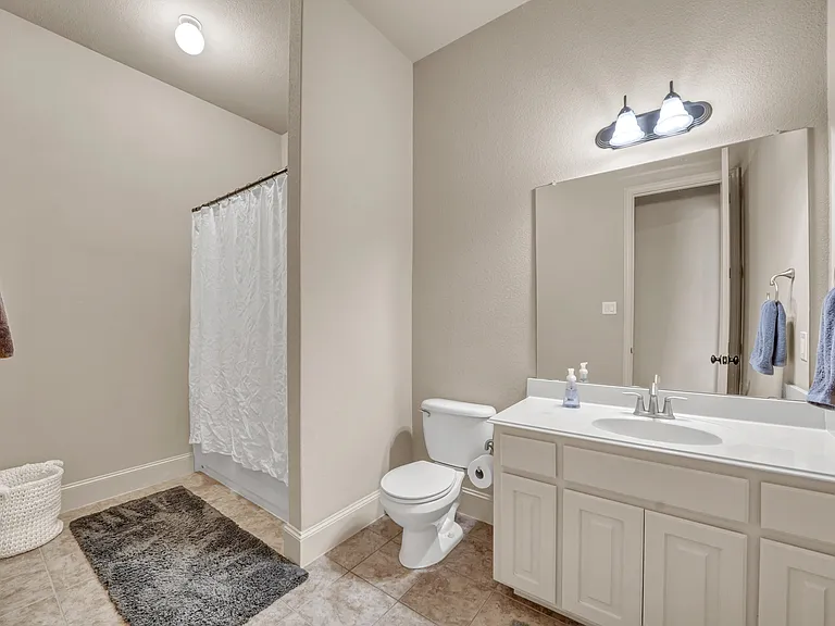 5048 Exposition Way — Photo 29