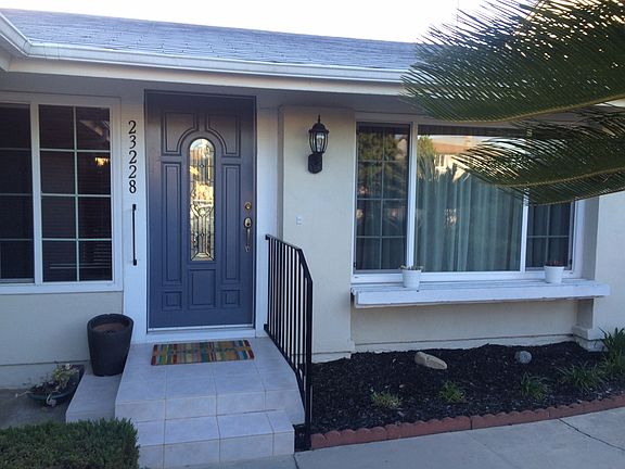 3rd image of 23228 Maltby Pl