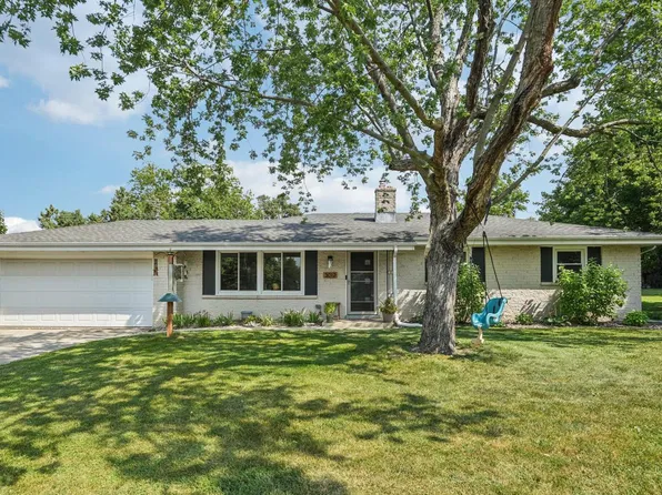 3012 South STREET, East Troy, WI 53120