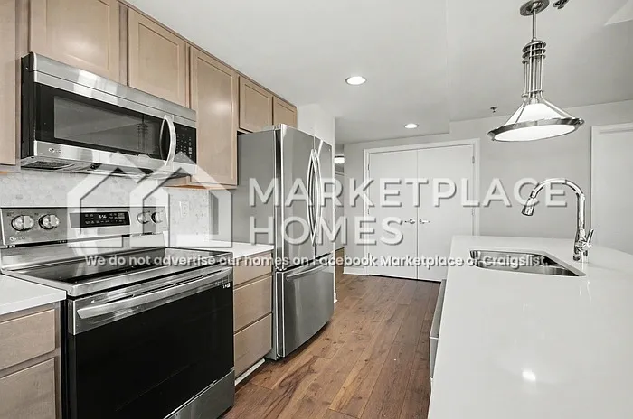 525 W Lafayette Blvd #15B — Photo 10