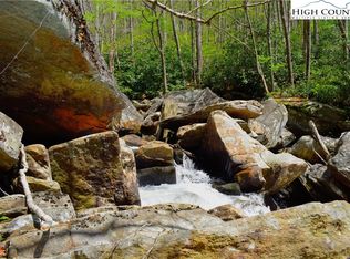 324 Twin Rivers Dr, Boone, NC 28607