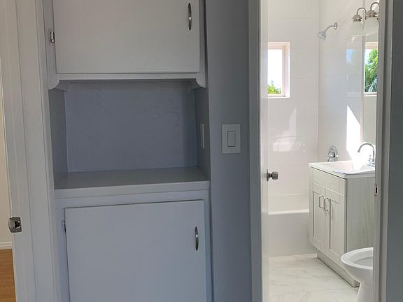 5th image of 4171 Myrtle Ave
