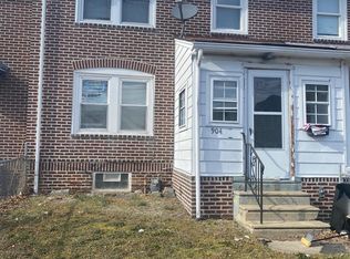 904 E 14th St, Chester, PA 19013