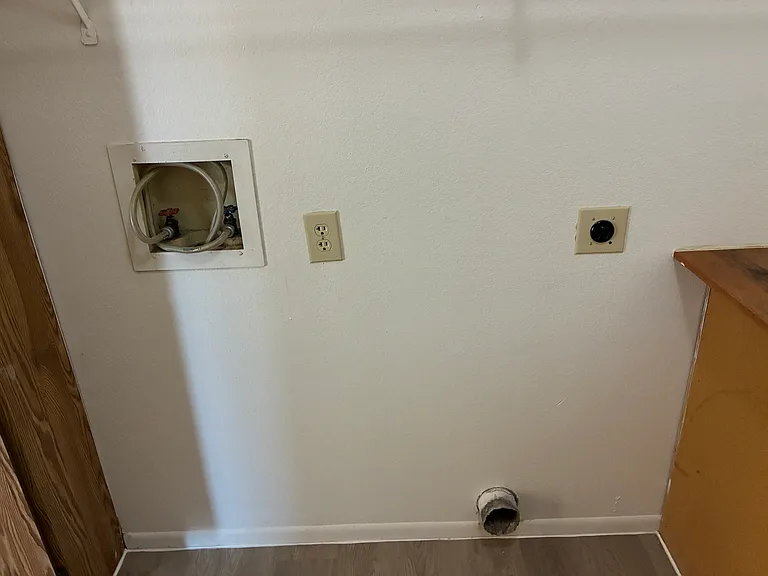 3672 W Oakland St — Photo 38