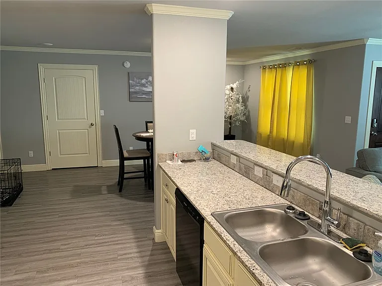 1349 N Corsica Dr — Photo 8