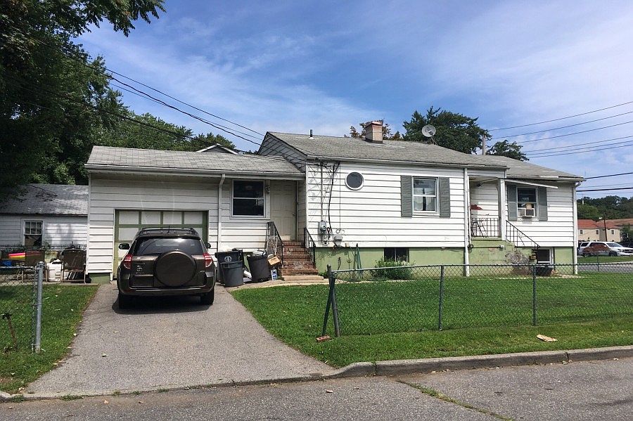 1st image of 20 Rosemont Blvd