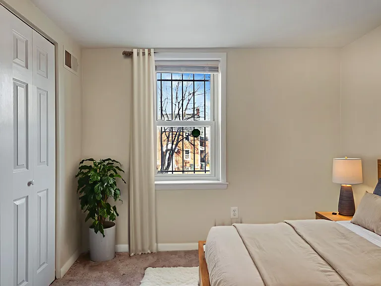 2821 R St SE #B — Photo 8