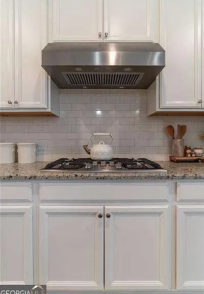 301 Cochin Dr — Photo 11