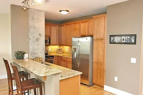 443 S Blount St — Photo 2
