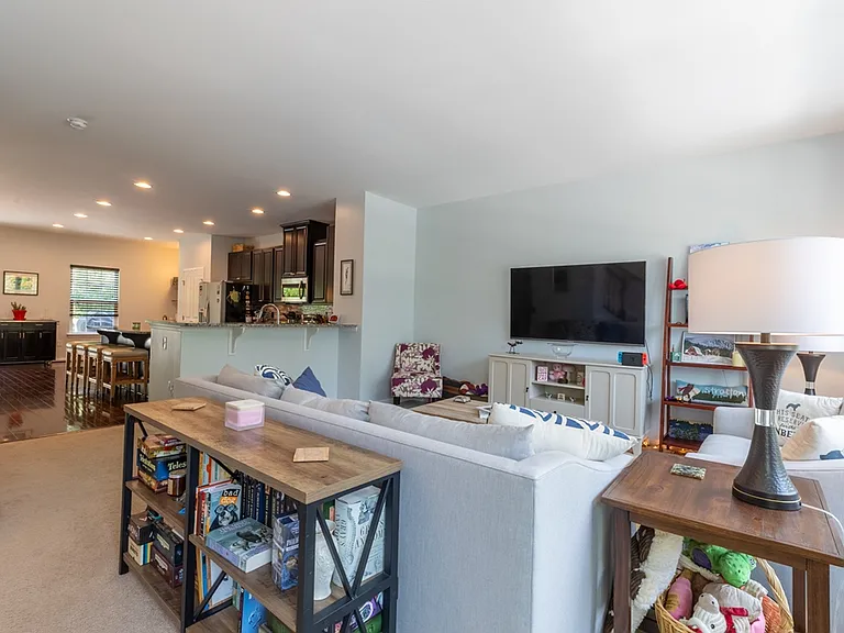 220 W General Grey Ct — Photo 5