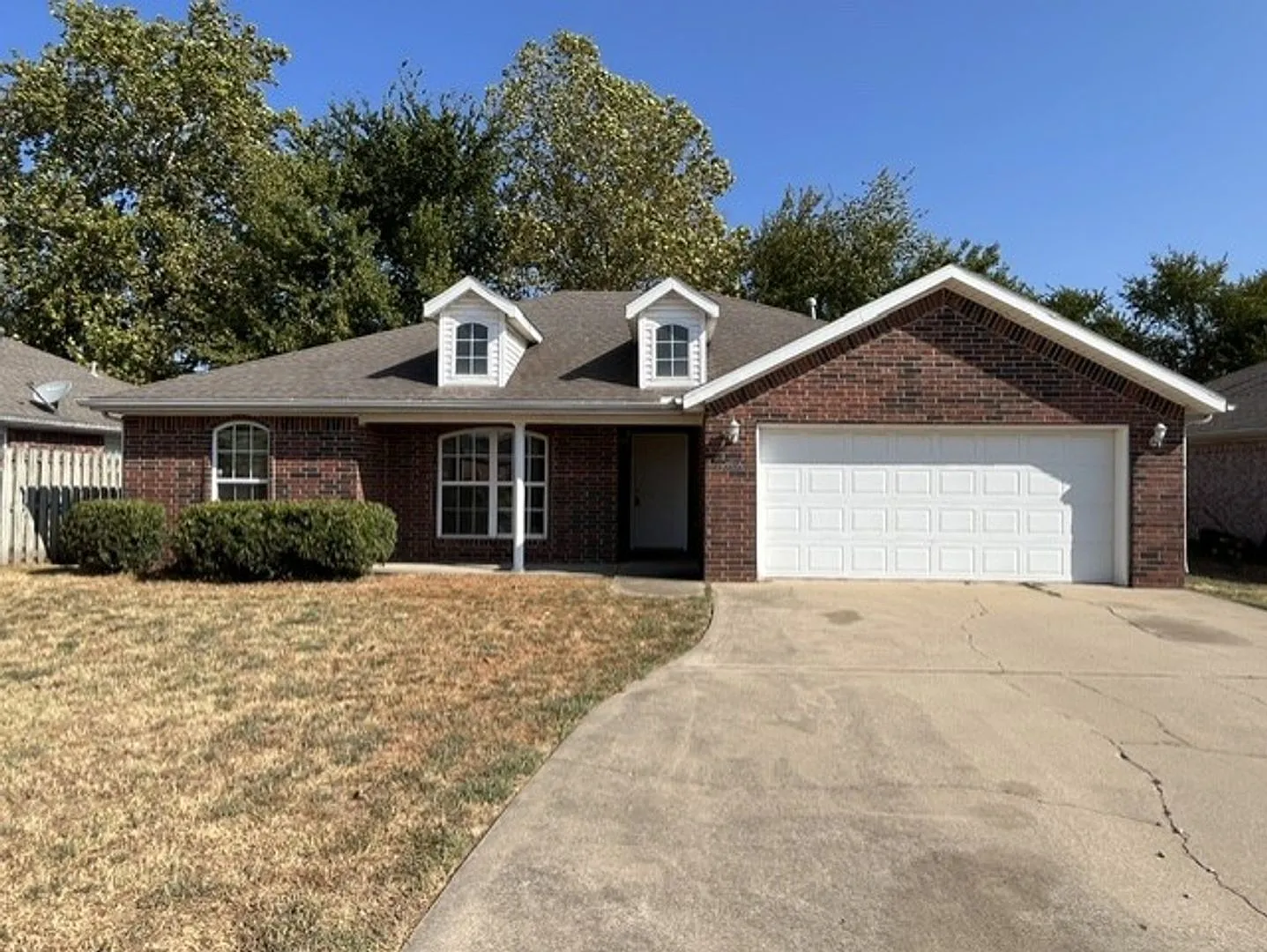 Great 3 Bedroom in Bentonville! — Photo 1