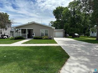 217 4th Ave SE, Pipestone, MN 56164