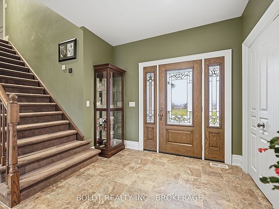 5th image of 4720 College Rd