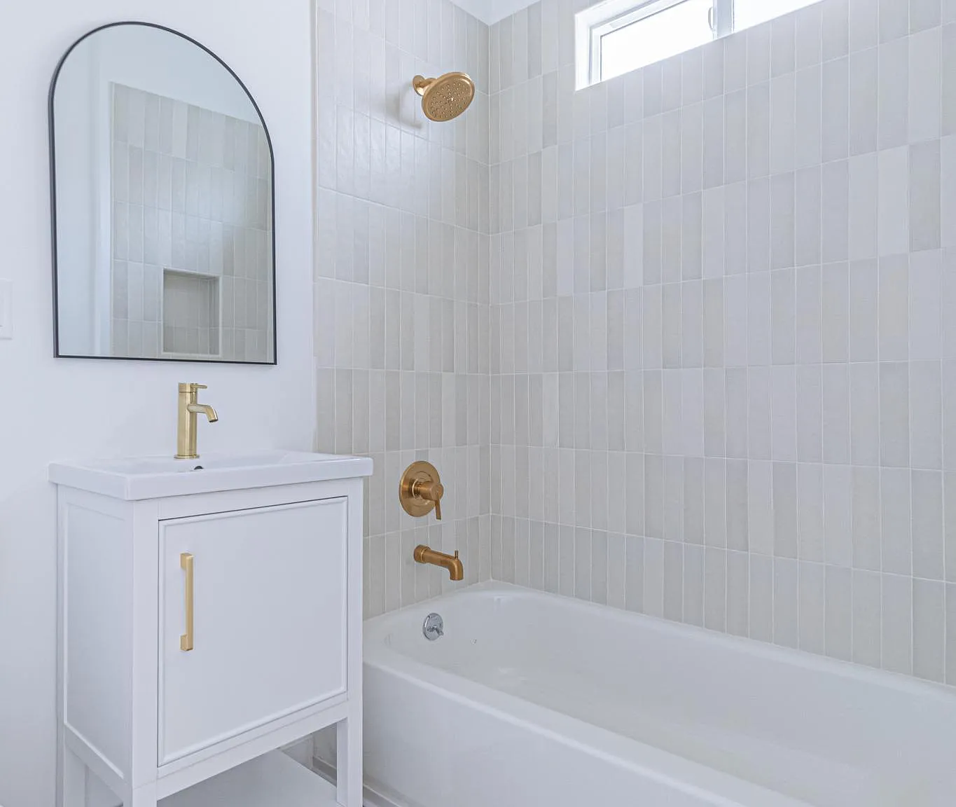 1 bed, 875 sqft, $2,400 — Photo 3