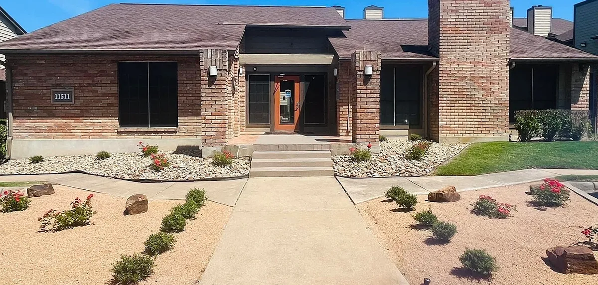 Building Photo - Trails of Walnut Creek