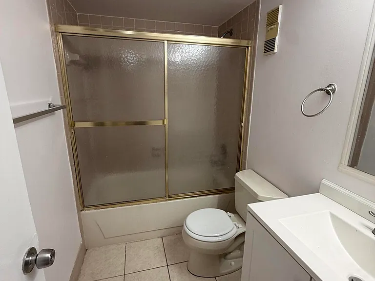 8720 N Sherman Cir #205 — Photo 8