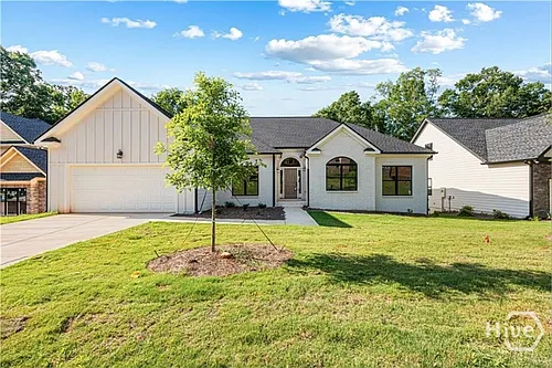 400 Ansley Dr Photo 1