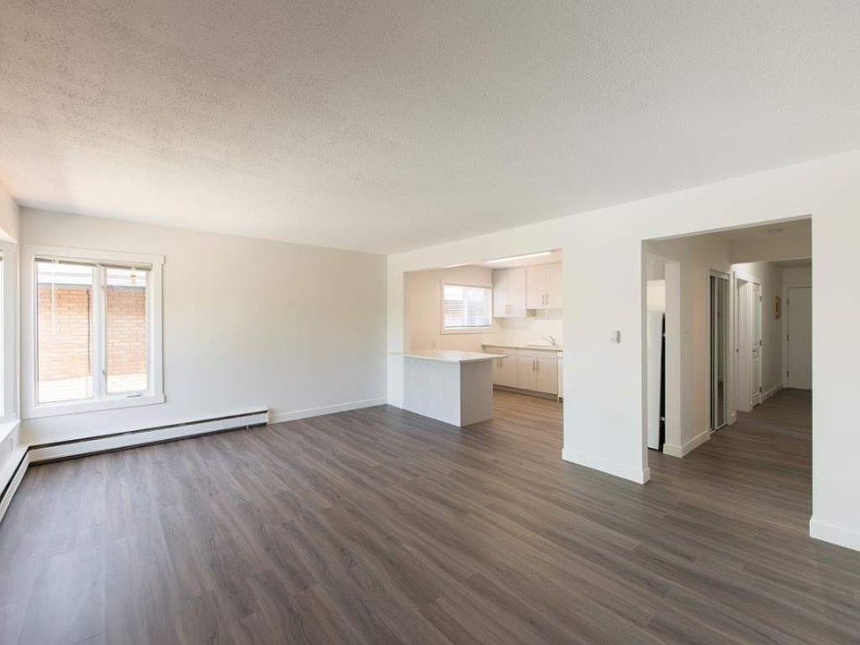 1826 17th St SW, Calgary, AB T2T 4M2 | Zillow