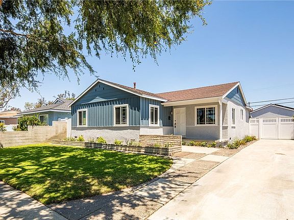 2nd image of 1226 Cranbrook Ave