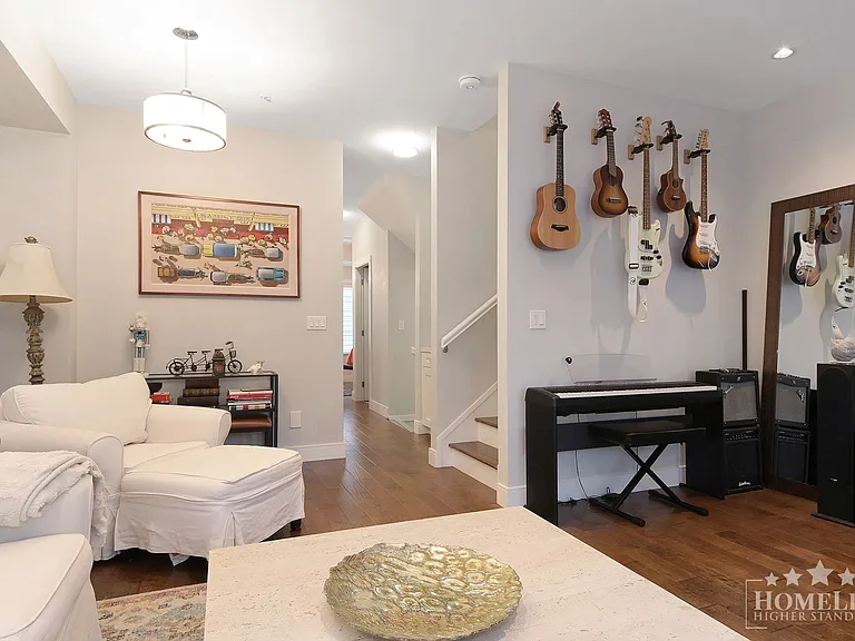 1321 Fir St #2 — Photo 4