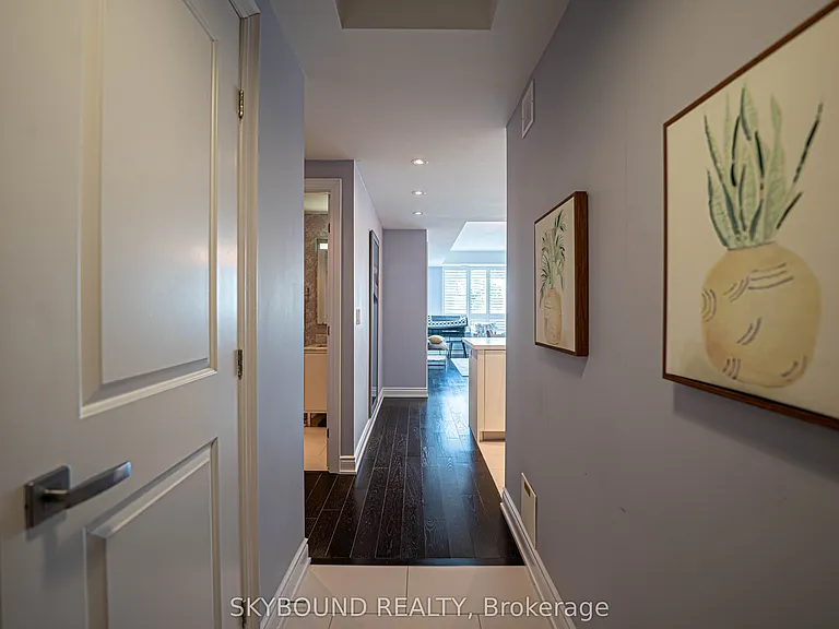 3500 Lakeshore Rd W #420 — Photo 2