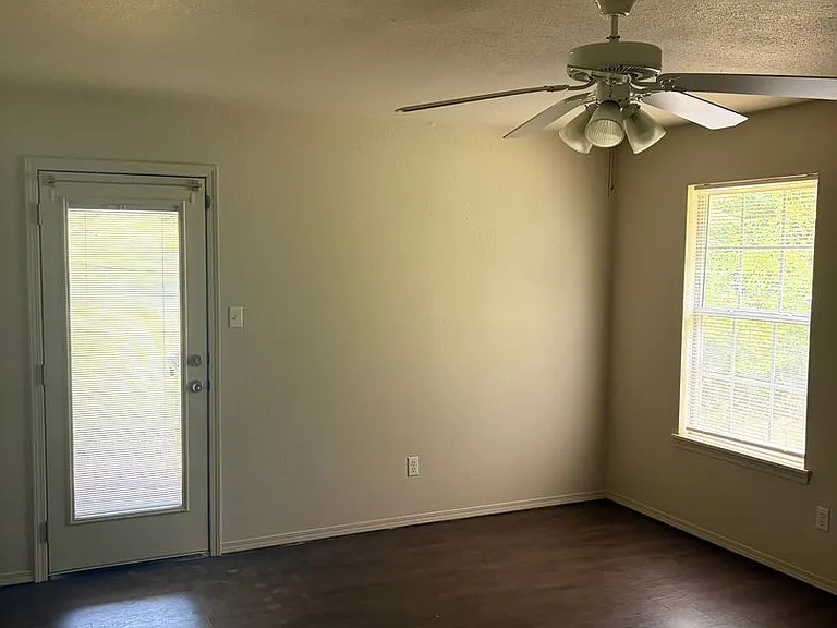 1115 Grinnel Cir #B — Photo 8