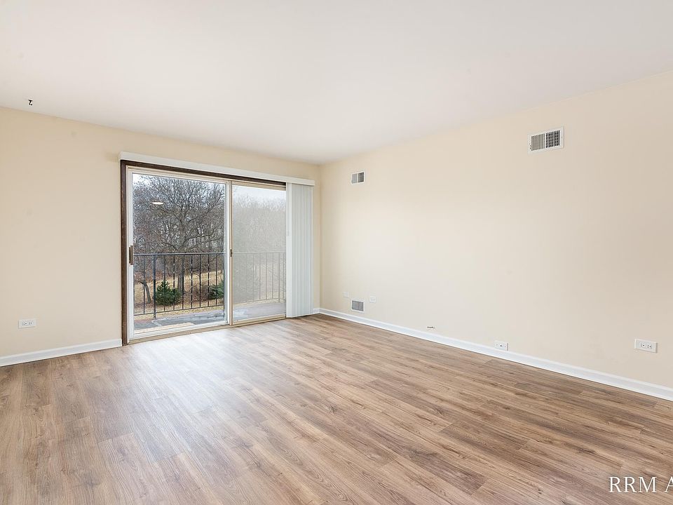 32927 N John Mogg Rd Grayslake IL Zillow