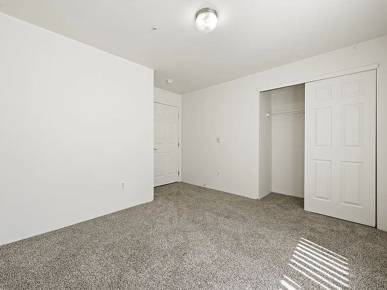 Heron Creek Apartments — Photo 24