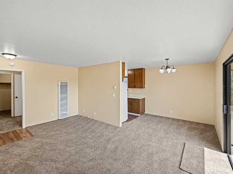 The Peppertree Apartments — Photo 3