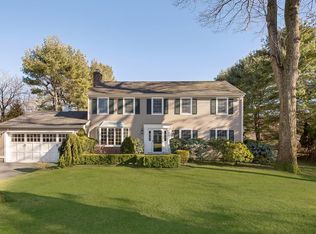 14 Chasmars Pond Rd, Darien, CT 06820