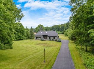 6925 Woodchuck Hill Rd, Fayetteville, NY 13066