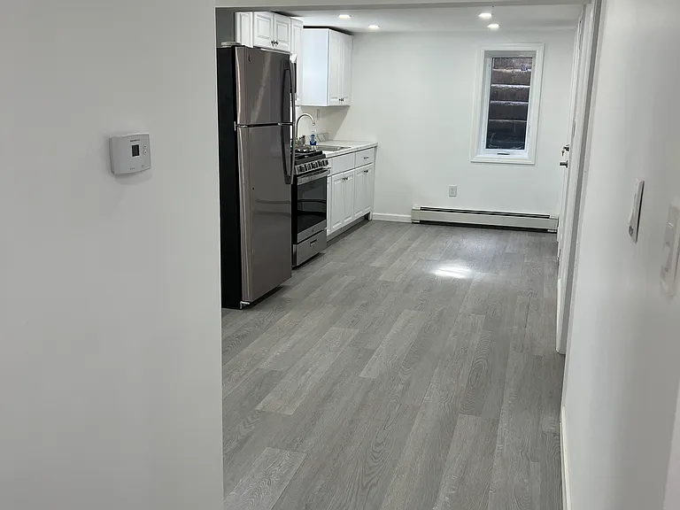 2821 Wilson Ave — Photo 4