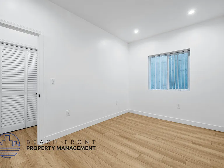 1049 Pine Ave #1053 — Photo 9