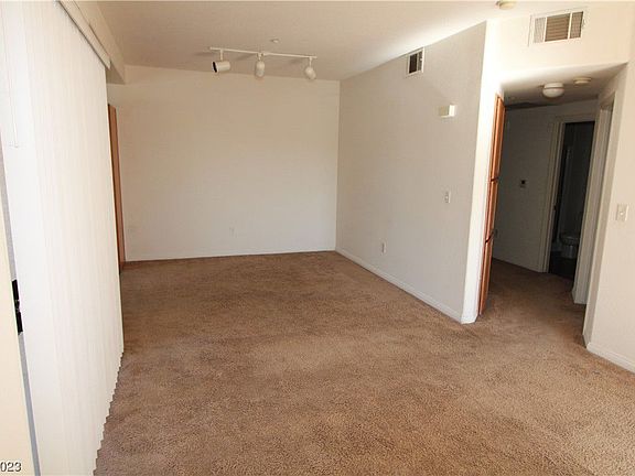 3rd image of 830 Carnegie St APT 1722