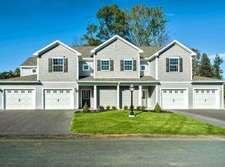 1102 Grayson Pl, Schenectady, NY 12302