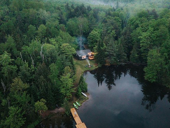 2nd image of 1097 Bay Lake Rd