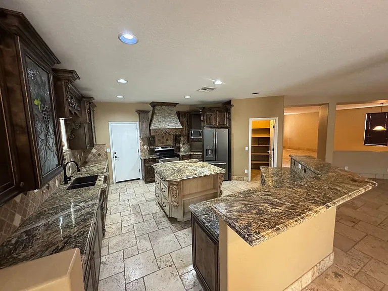 3458 E Merrill Ave — Photo 4