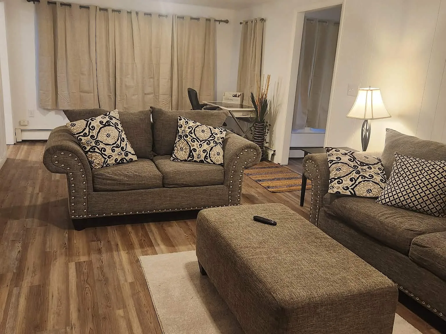 2 bed, 1.5 bath, 1255 sqft, $2,300 — Photo 1
